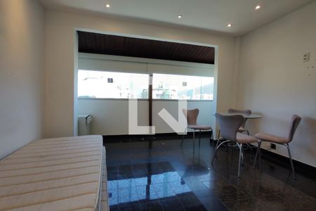 Apartamento à venda com 274m², 3 quartos e 2 vagas Apartamento à venda com 274m², 3 quartos e 2 vagasQuarto 3 - Suíte