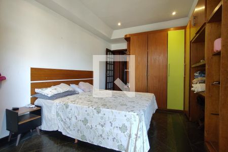 Apartamento à venda com 274m², 3 quartos e 2 vagas Apartamento à venda com 274m², 3 quartos e 2 vagasQuarto 1 - Suíte