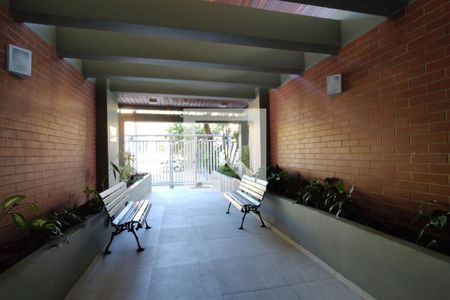 Apartamento à venda com 274m², 3 quartos e 2 vagas Apartamento à venda com 274m², 3 quartos e 2 vagasEntrada