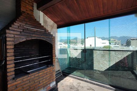 Apartamento à venda com 274m², 3 quartos e 2 vagas Apartamento à venda com 274m², 3 quartos e 2 vagasChurrasqueira