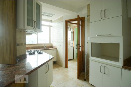 Apartamento à venda com 77m², 2 quartos e 1 vagaCozinha