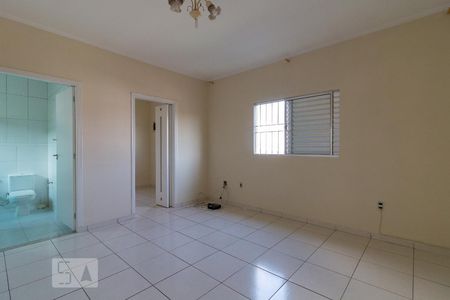 Casa à venda com 160m², 5 quartos e 4 vagasQuarto 1 suíte