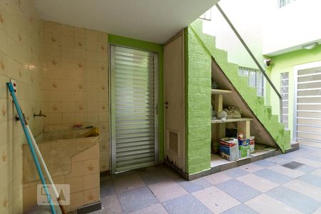 Casa à venda com 160m², 5 quartos e 4 vagasEdícula - área de serviço