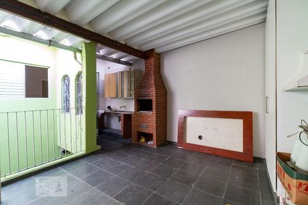 Casa à venda com 160m², 5 quartos e 4 vagasÁrea de serviço superior