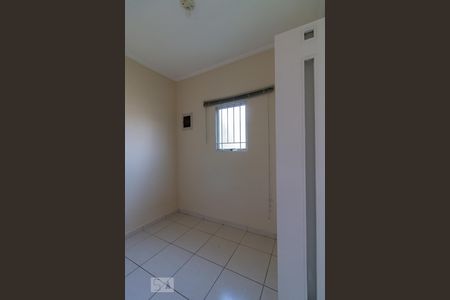 Casa à venda com 160m², 5 quartos e 4 vagasCloset quarto 1 suíte