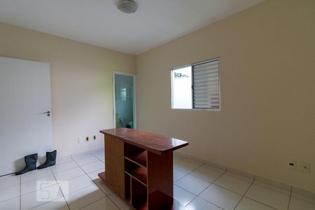 Casa à venda com 160m², 5 quartos e 4 vagasQuarto 2 suíte