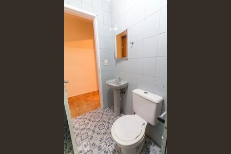 Casa à venda com 160m², 5 quartos e 4 vagasEdícula - banheiro