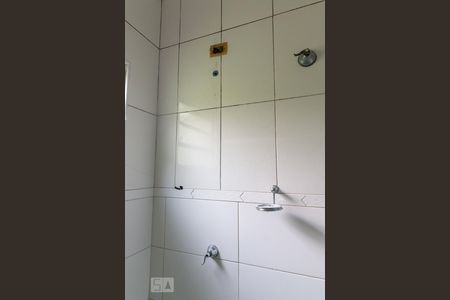 Casa à venda com 160m², 5 quartos e 4 vagasBanheiro quarto 1 suíte