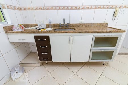 Casa à venda com 160m², 5 quartos e 4 vagasCozinha - pia e gabinete