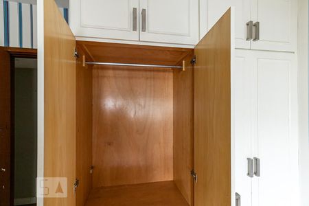 Apartamento à venda com 164m², 3 quartos e 3 vagas Apartamento à venda com 164m², 3 quartos e 3 vagasSuíte 2