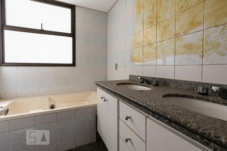 Apartamento à venda com 164m², 3 quartos e 3 vagas Apartamento à venda com 164m², 3 quartos e 3 vagasSuíte 1