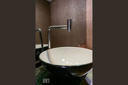 Apartamento à venda com 164m², 3 quartos e 3 vagas Apartamento à venda com 164m², 3 quartos e 3 vagasLavabo