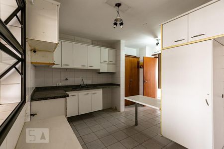 Apartamento à venda com 164m², 3 quartos e 3 vagas Apartamento à venda com 164m², 3 quartos e 3 vagasCozinha