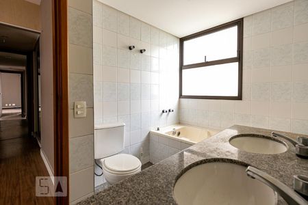 Apartamento à venda com 164m², 3 quartos e 3 vagas Apartamento à venda com 164m², 3 quartos e 3 vagasSuíte 1