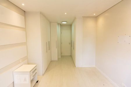 Apartamento à venda com 134m², 3 quartos e 2 vagas Apartamento à venda com 134m², 3 quartos e 2 vagasQuarto 03