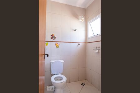 Casa à venda com 75m², 2 quartos e 1 vagaBanheiro da suíte 2