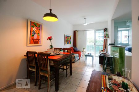 Sala de apartamento à venda com 2 quartos, 71m² em Recreio dos Bandeirantes, Rio de Janeiro