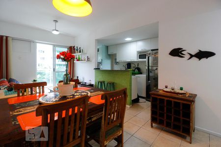 Sala de apartamento à venda com 2 quartos, 71m² em Recreio dos Bandeirantes, Rio de Janeiro