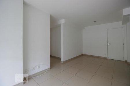 Sala de apartamento para alugar com 2 quartos, 69m² em Recreio dos Bandeirantes, Rio de Janeiro