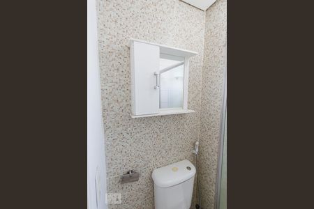 Banheiro de apartamento para alugar com 2 quartos, 48m² em Anil, Rio de Janeiro