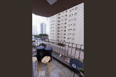 Varanda Sala de apartamento à venda com 2 quartos, 80m² em Vila Bertioga, São Paulo