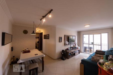 Apartamento à venda com 80m², 2 quartos e 1 vagaSala