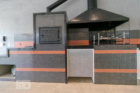 Casa de condomínio à venda com 472m², 3 quartos e 4 vagasChurrasqueira, forno e fogão à lenha