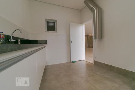 Casa de condomínio à venda com 472m², 3 quartos e 4 vagasÁrea de Serviço