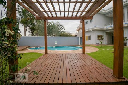Casa de condomínio à venda com 472m², 3 quartos e 4 vagasGazebo