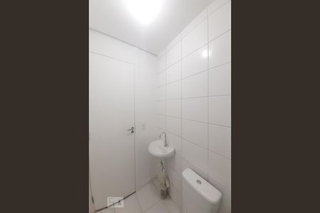 Apartamento à venda com 43m², 2 quartos e sem vaga Apartamento à venda com 43m², 2 quartos e sem vagaBanheiro Social