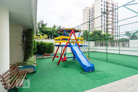 Apartamento à venda com 90m², 3 quartos e 2 vagasÁrea Comum - Playground