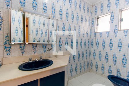 Casa à venda com 300m², 4 quartos e 2 vagasBanheiro da Suíte