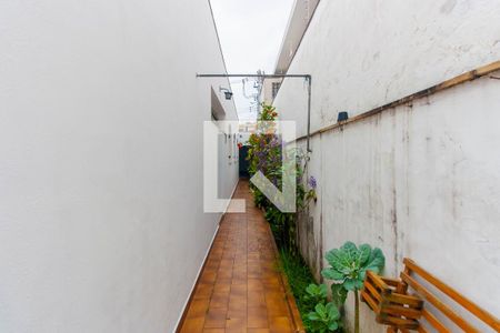 Casa à venda com 300m², 4 quartos e 2 vagasCorredor Lateral