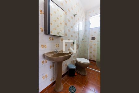 Casa à venda com 300m², 4 quartos e 2 vagasBanheiro 4