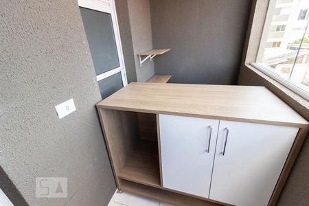 Sala Varanda de apartamento para alugar com 2 quartos, 53m² em Pinheirinho, Curitiba