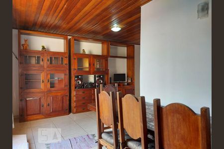 Sala de casa para alugar com 2 quartos, 80m² em Vila Pirajussara, São Paulo