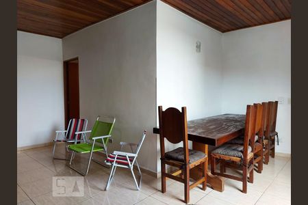 Sala de casa para alugar com 2 quartos, 80m² em Vila Pirajussara, São Paulo