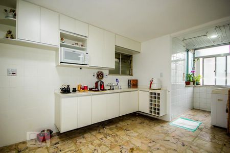 Apartamento à venda com 160m², 4 quartos e 1 vaga Apartamento à venda com 160m², 4 quartos e 1 vagaCozinha
