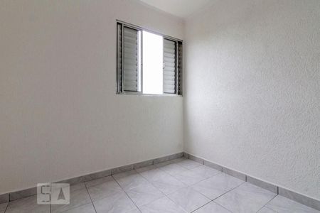 Quarto 1 de apartamento para alugar com 2 quartos, 56m² em Conjunto Residencial José Bonifácio, São Paulo