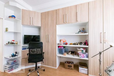 Casa de condomínio à venda com 350m², 4 quartos e 4 vagasEscritório