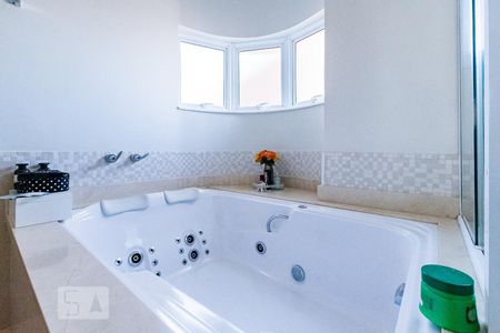 Casa de condomínio à venda com 350m², 4 quartos e 4 vagasBanheiro