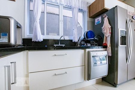 Casa de condomínio à venda com 350m², 4 quartos e 4 vagasCozinha