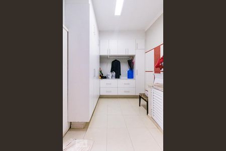 Casa de condomínio à venda com 350m², 4 quartos e 4 vagasÁrea de Serviço