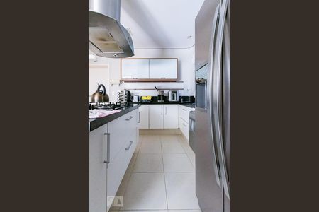 Casa de condomínio à venda com 350m², 4 quartos e 4 vagasCozinha