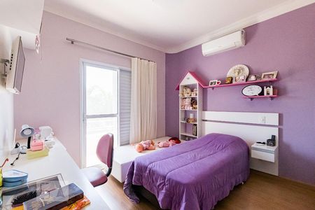 Casa de condomínio à venda com 350m², 4 quartos e 4 vagasSuíte 1