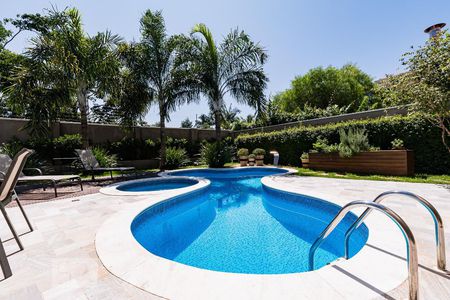 Casa de condomínio à venda com 350m², 4 quartos e 4 vagasÁrea Externa - Piscina