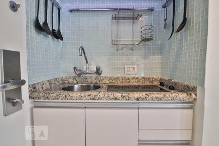 Studio à venda com 27m², 1 quarto e 1 vaga Studio à venda com 27m², 1 quarto e 1 vagaCozinha