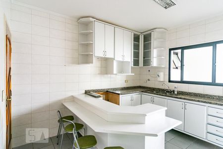 Apartamento para alugar com 117m², 3 quartos e 2 vagas Apartamento para alugar com 117m², 3 quartos e 2 vagasCozinha