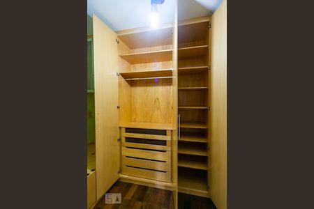 Apartamento para alugar com 117m², 3 quartos e 2 vagas Apartamento para alugar com 117m², 3 quartos e 2 vagasQuarto 2