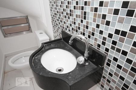 Lavabo de casa à venda com 3 quartos, 130m² em Saúde, São Paulo